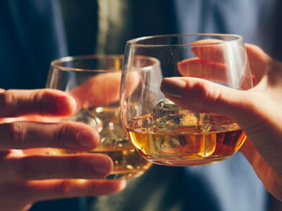 is alcohol a blood thinner