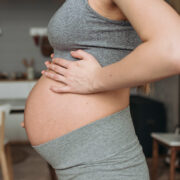 signs of leaking amniotic fluid vs. discharge